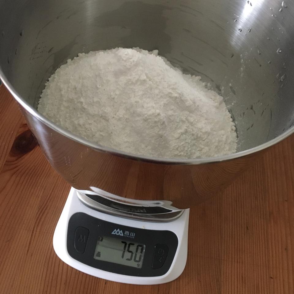 纯奶手撕吐司的做法 步骤1