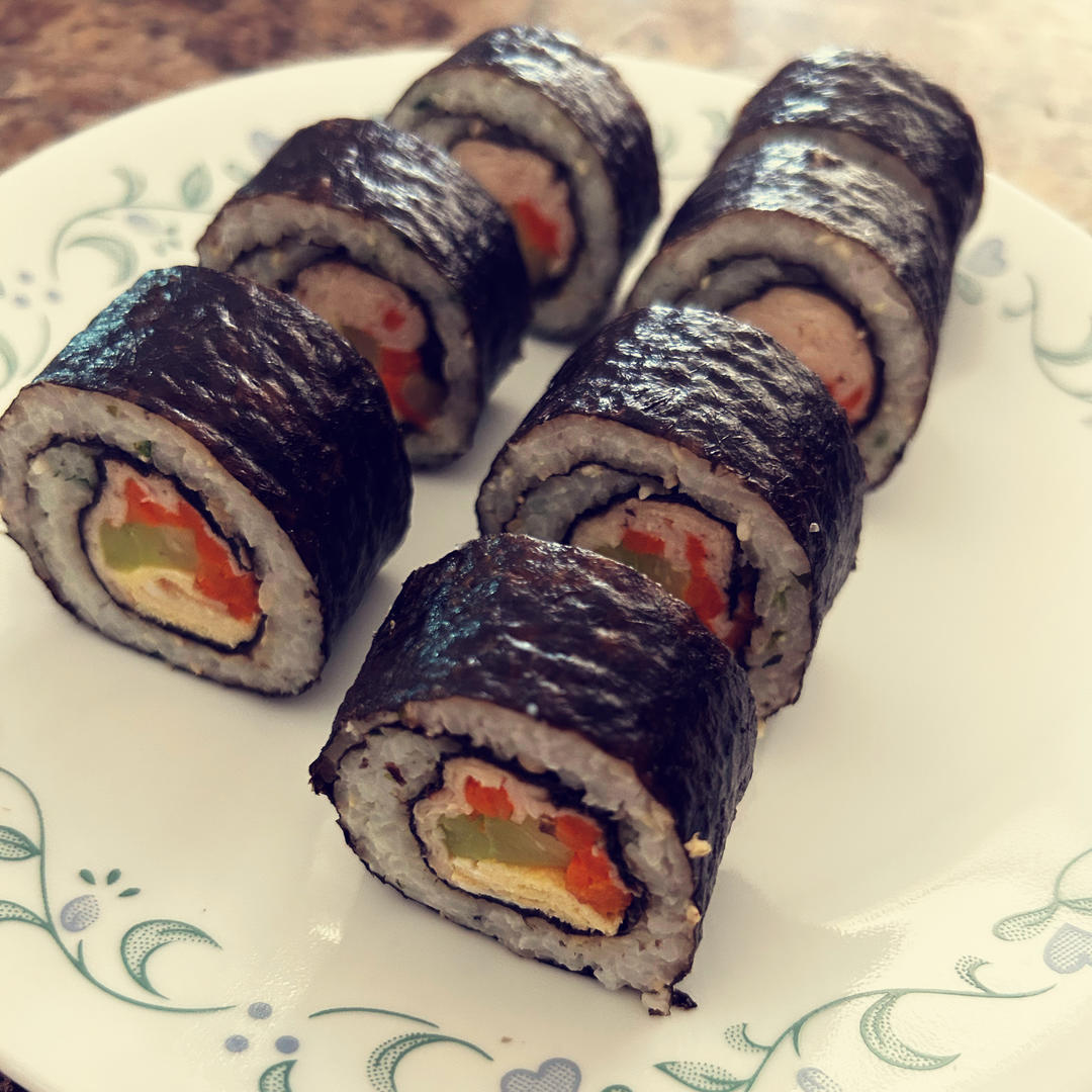 高颜值的紫菜包饭