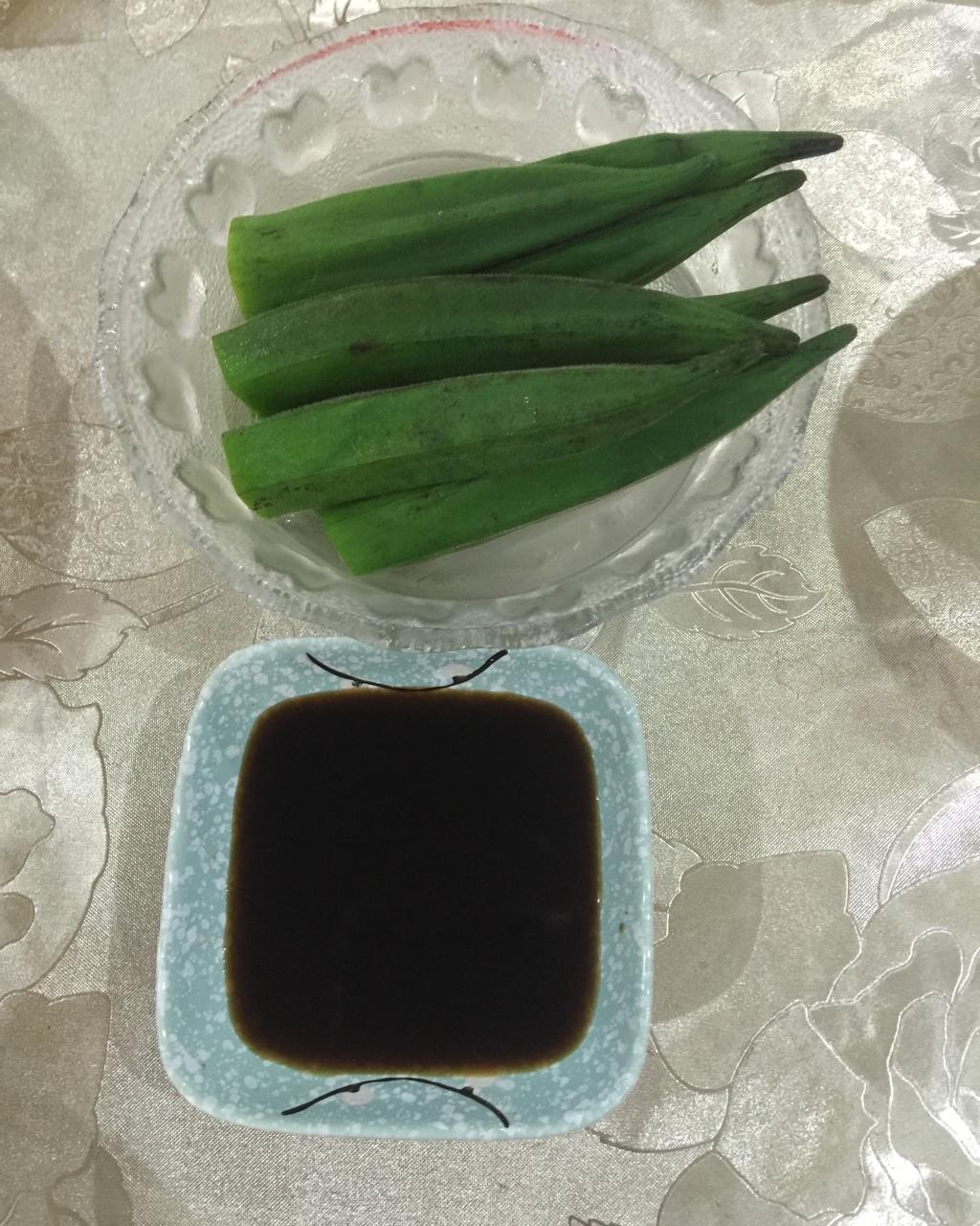 10分钟凉拌秋葵