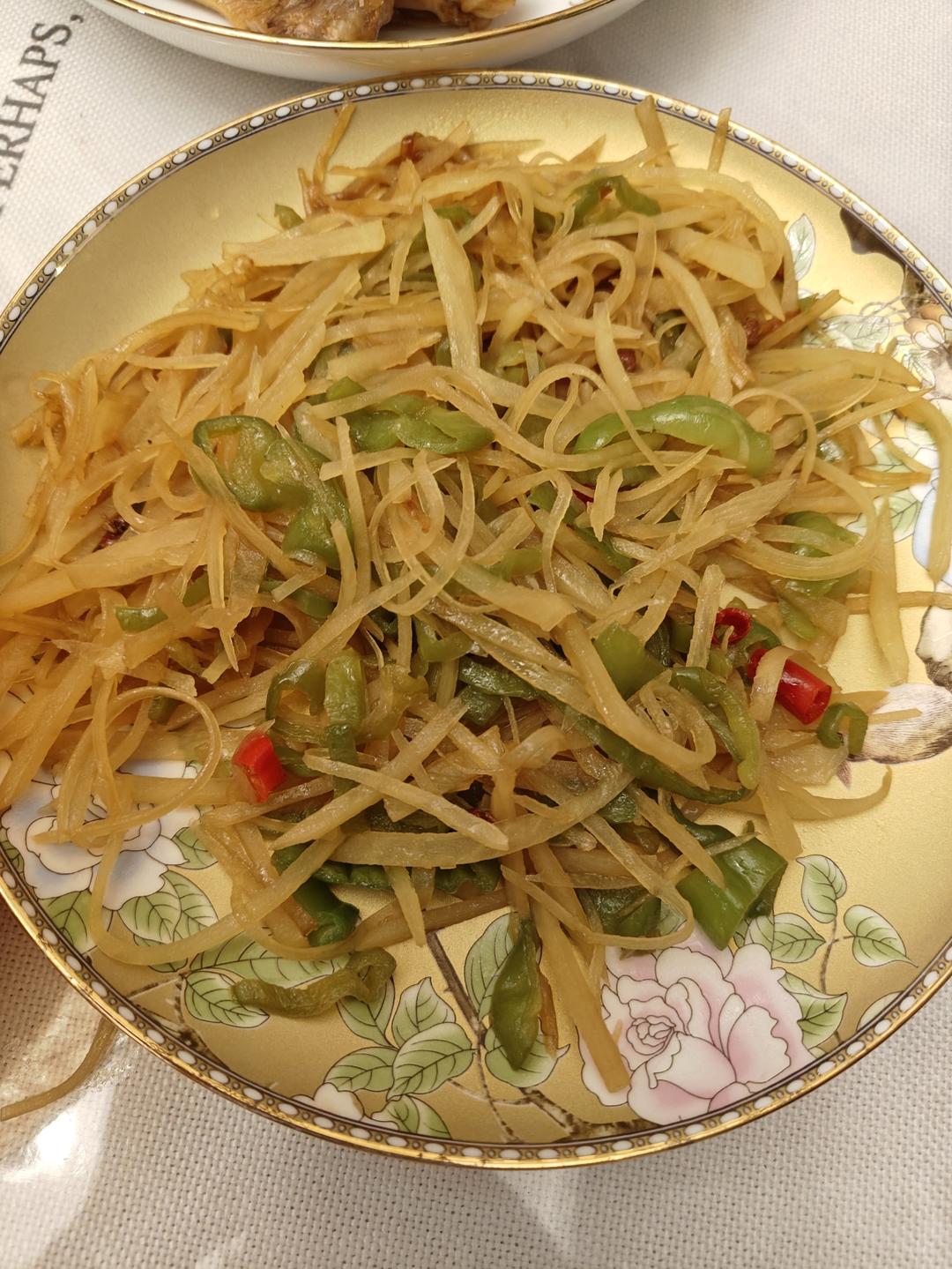 酸辣土豆丝的家常做法 超级下饭