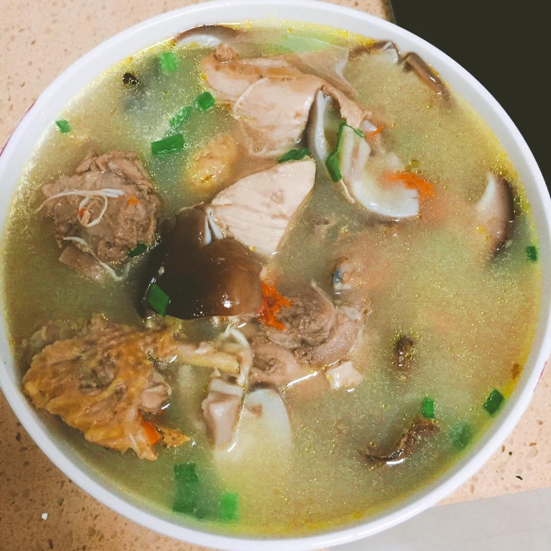 香菇炖鸡