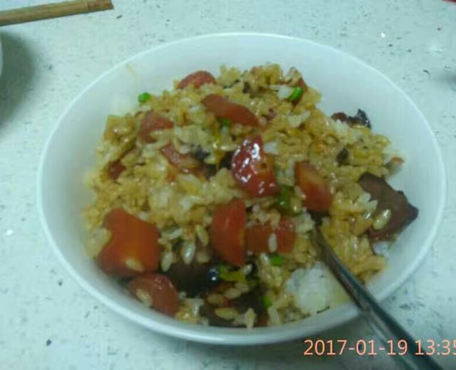 腊肉胡萝卜焖饭（普通炒菜铁锅版）