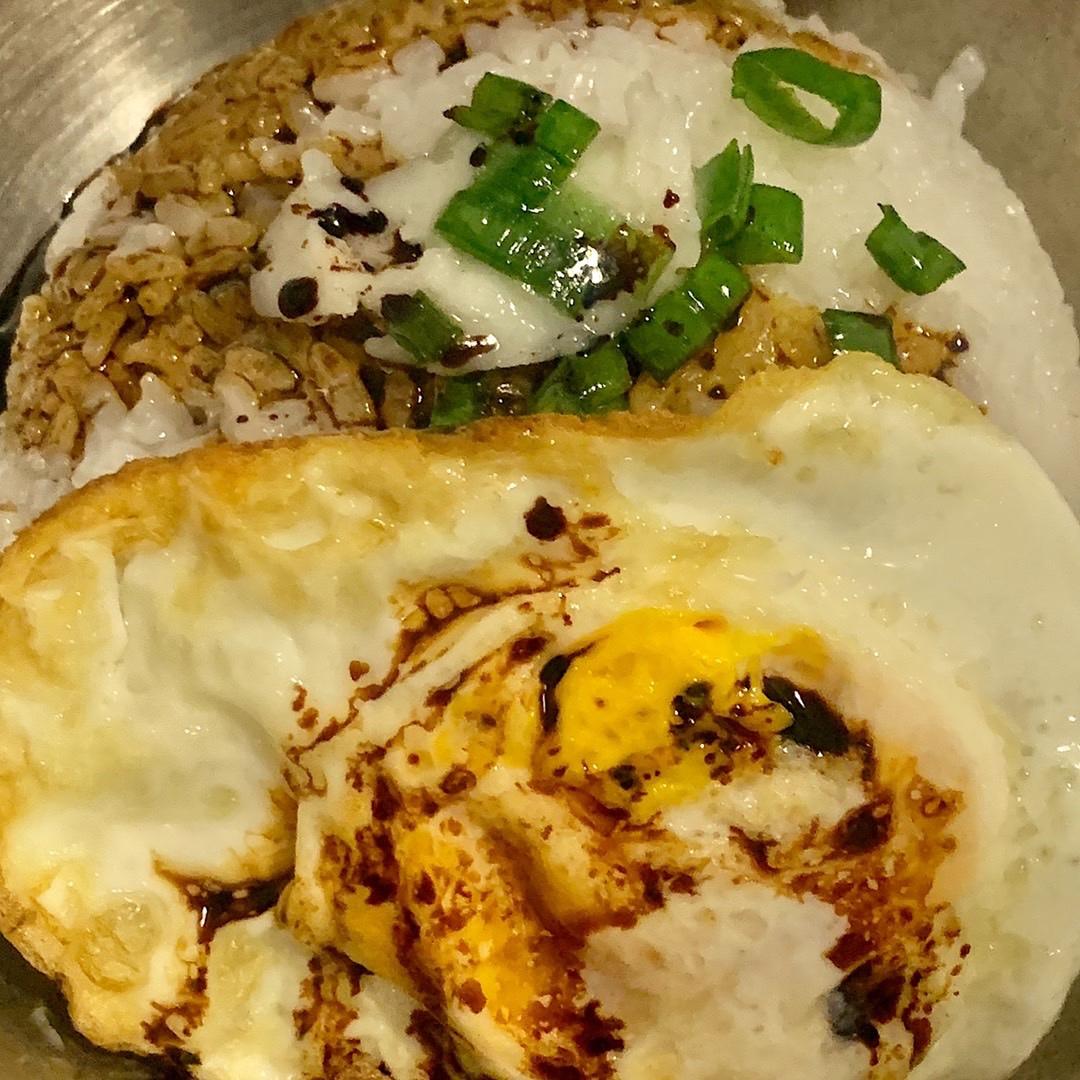 妈妈的猪油拌饭