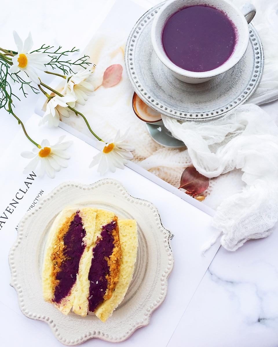 紫薯肉松三明治