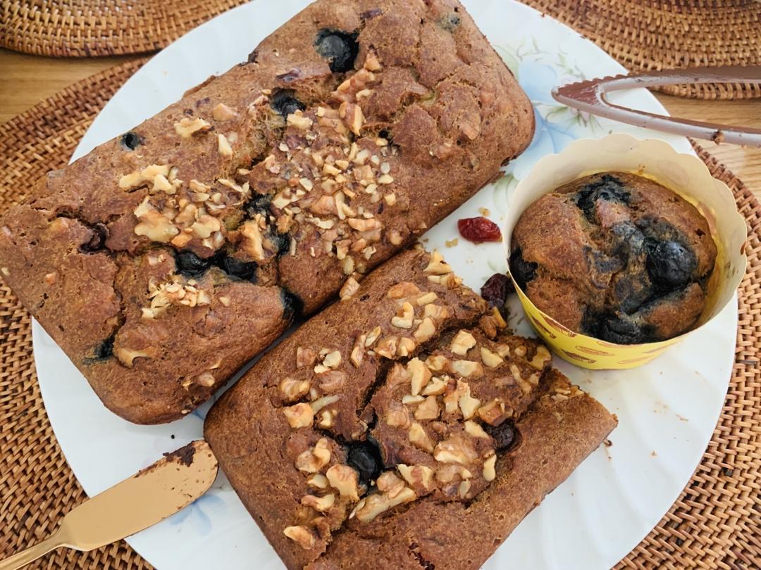 简易版香蕉核桃蛋糕