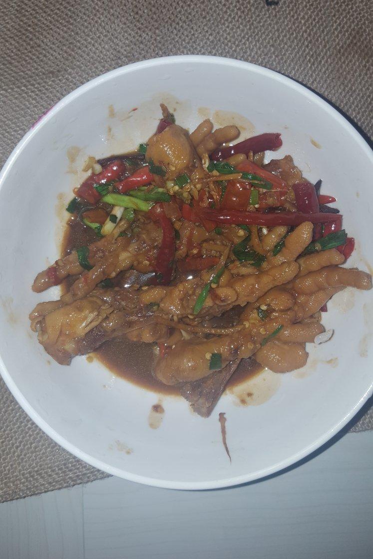 香辣烧鸡爪