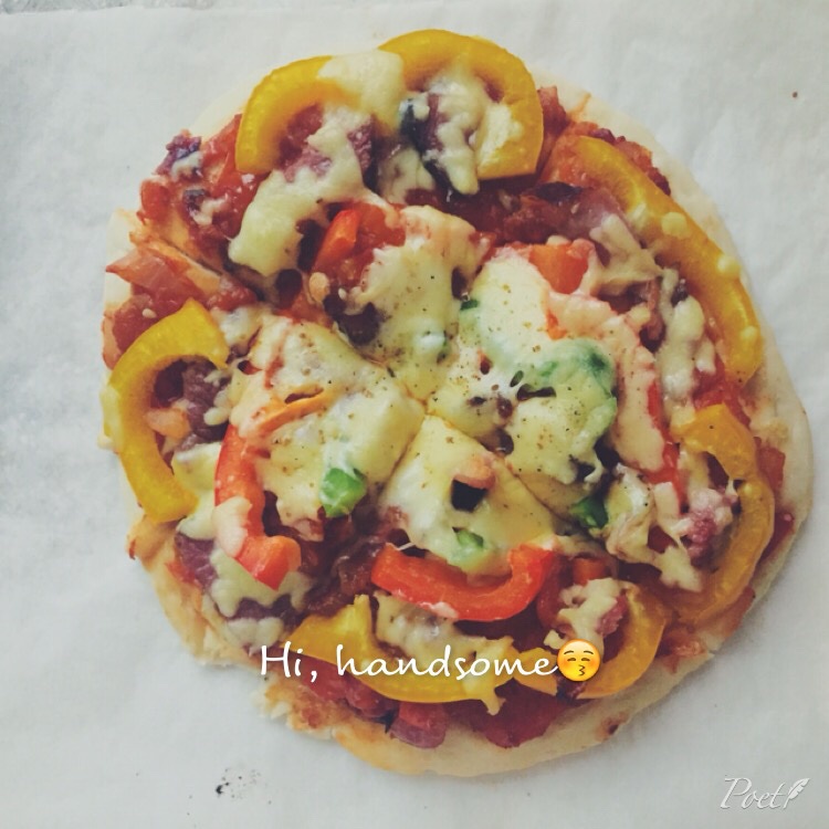 厚底鲜虾培根披萨