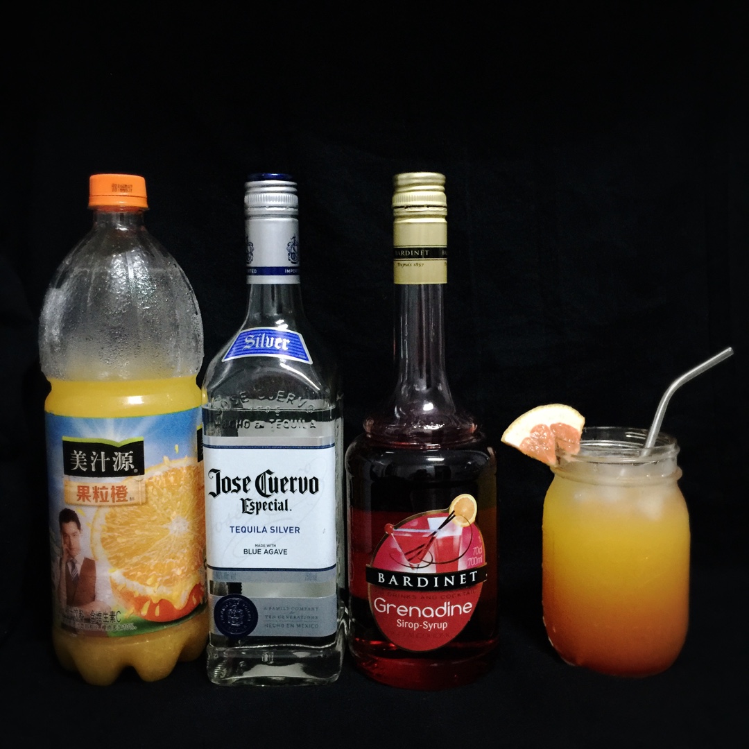 龙舌兰日出 Tequila Sunrise 鸡尾酒