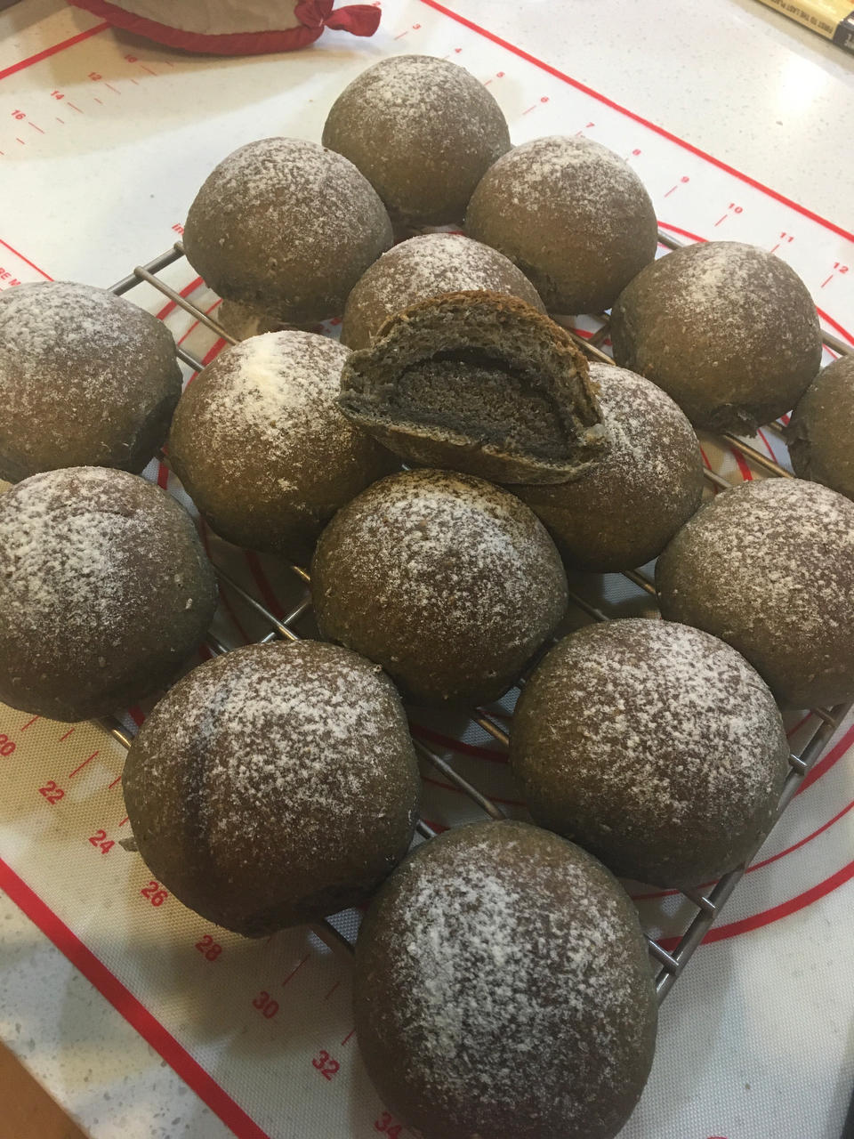 【黑芝麻面包】｜健康养生