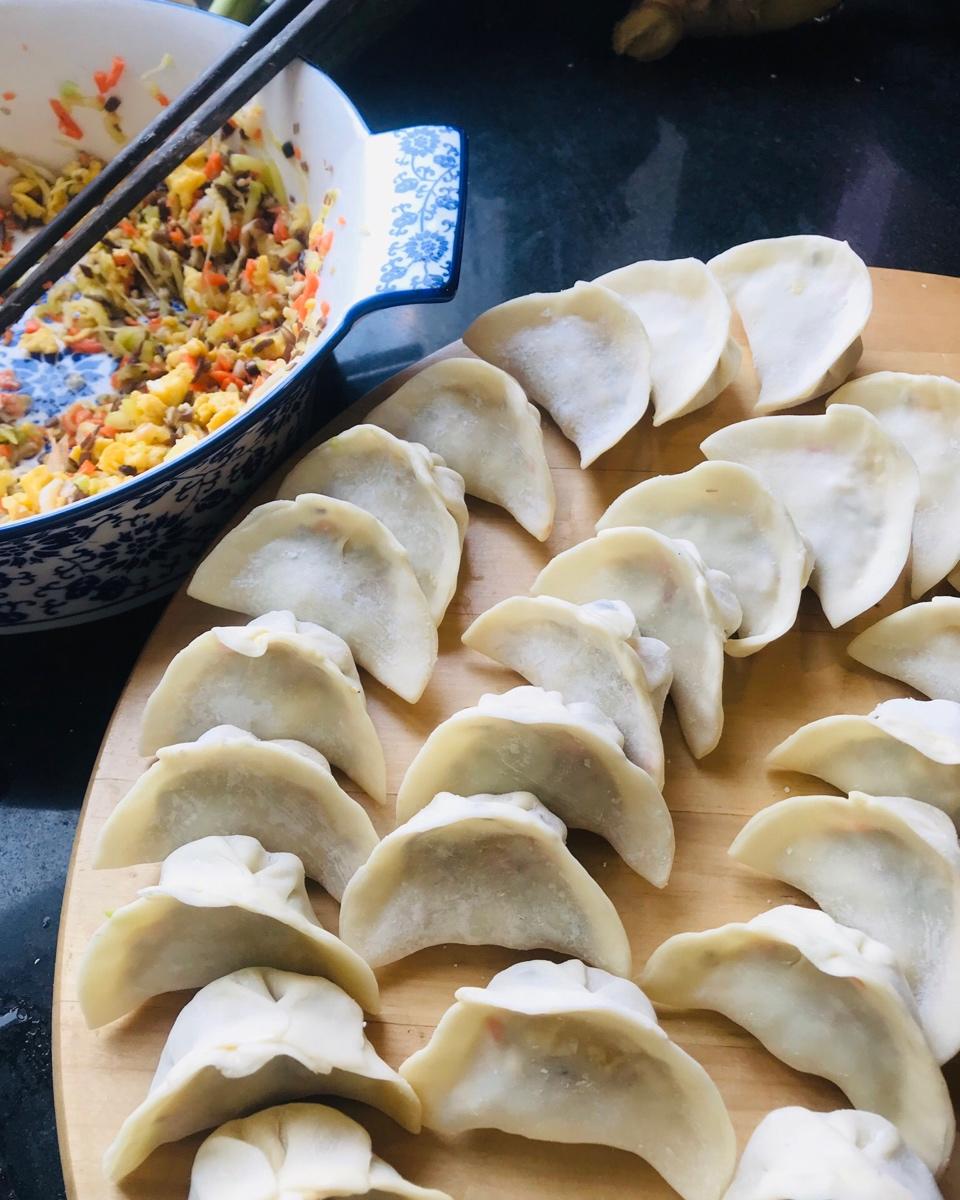 茶前做的(素馅)西葫芦鸡蛋饺子