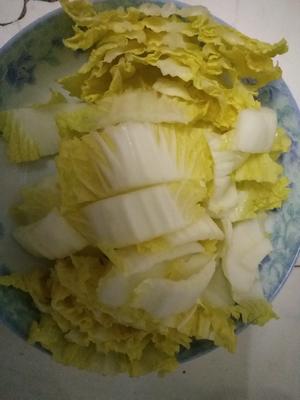油豆腐炒白菜的做法 步骤1