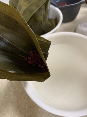 糯米红豆粽子教程的做法 步骤4