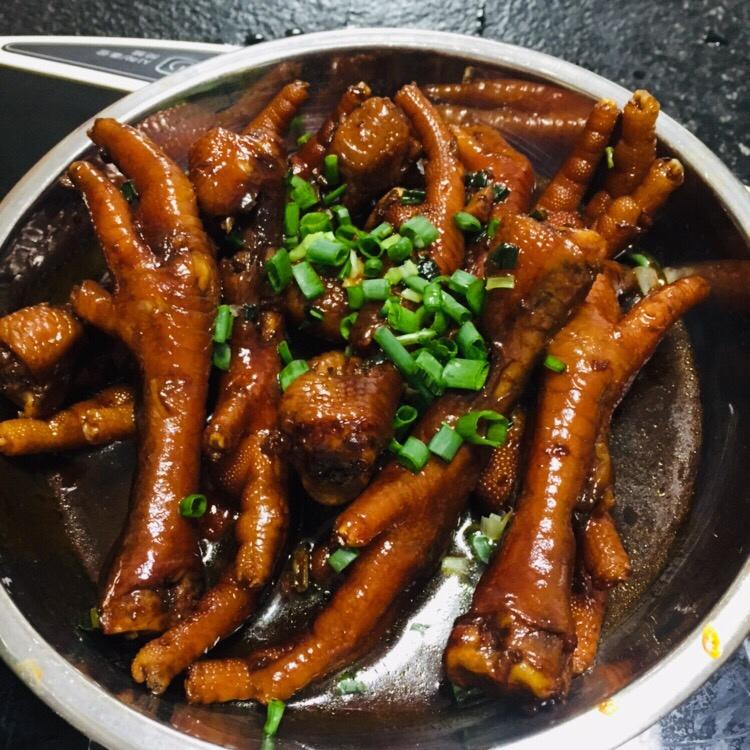 骨都想吃埋的卤水鸡脚