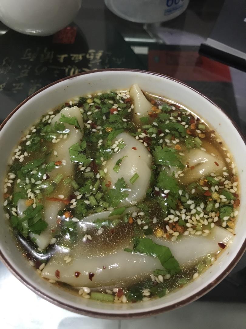 巨好吃酸爽的酸汤水饺