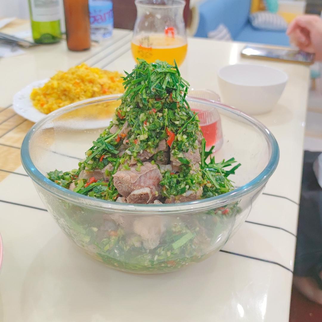 泰国网红夜市火山排骨