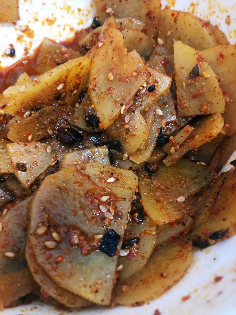兰州风味麻辣土豆片（又名：通渭路土豆片、马三洋芋片）