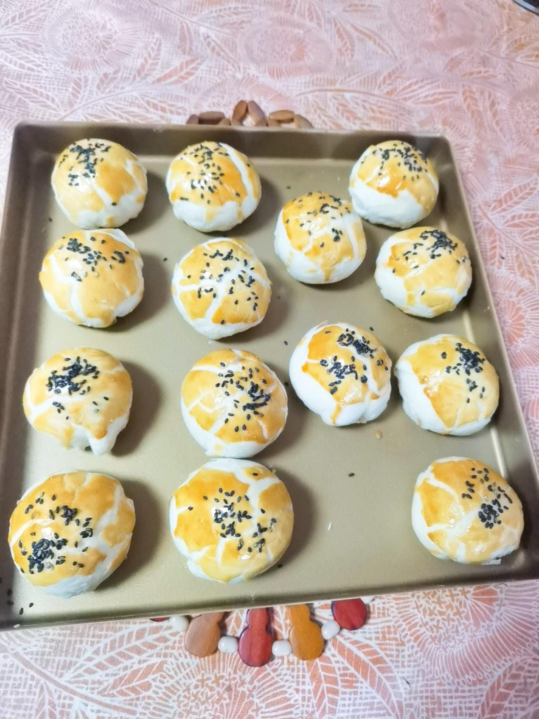 蛋黄酥酥酥（超级奶香黄油版）