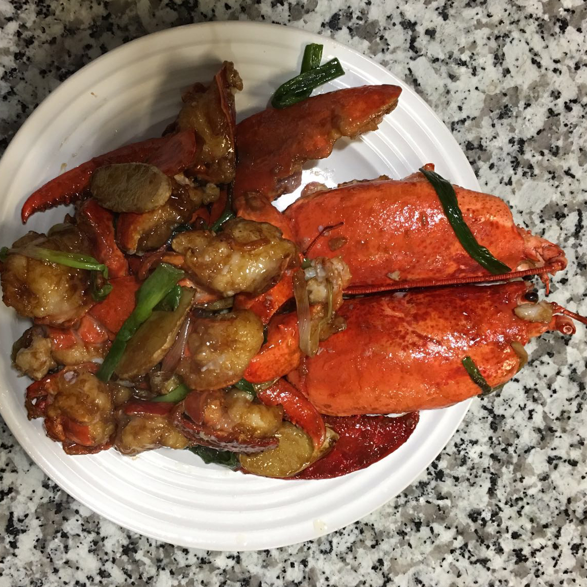 葱姜龙虾（附详细的拆解龙虾技巧，附精确地调料用量）