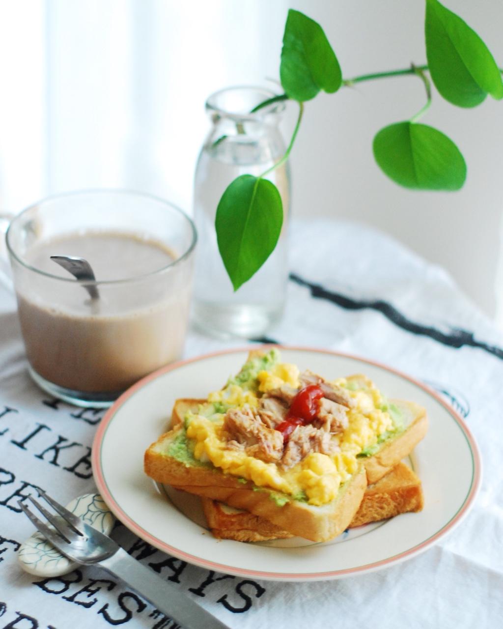 牛油果吐司 Avocado toast