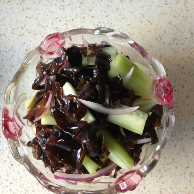 凉拌木耳拍黄瓜