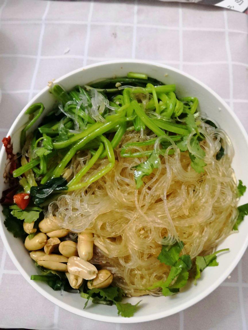 万能凉拌菜料汁（凉拌菠菜粉丝）