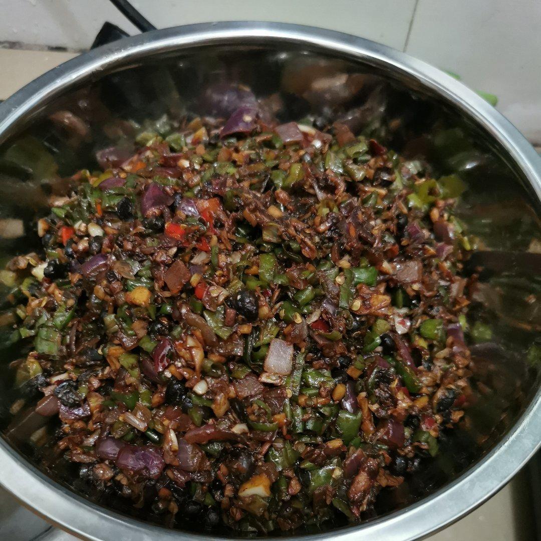 厨师长教你：“青椒豆豉酱”的家常做法，开胃又下饭，先收藏起来