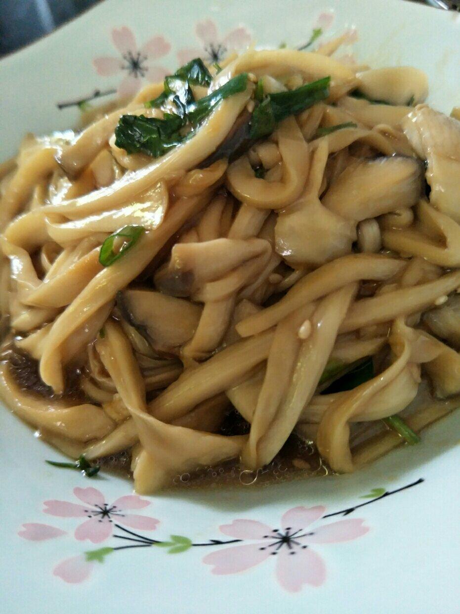 凉拌金针菇