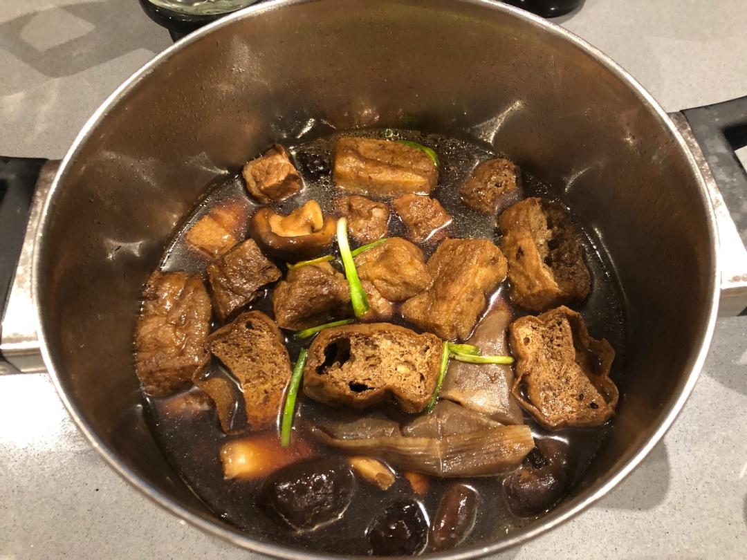 马来西亚肉骨茶（丰富配料版）