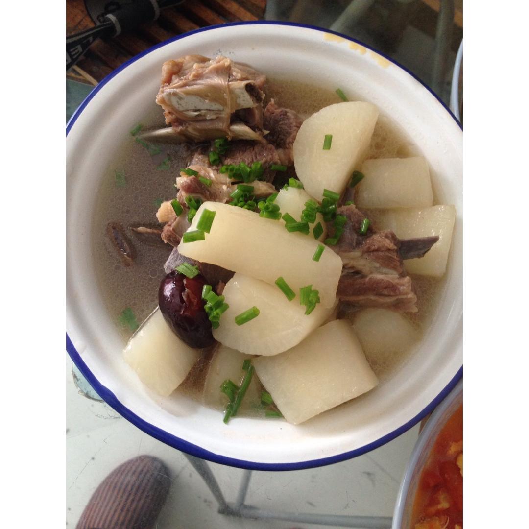 羊肉萝卜汤
