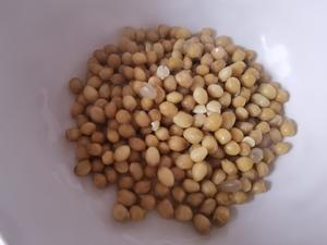 【韩式】豆浆面的做法 步骤1