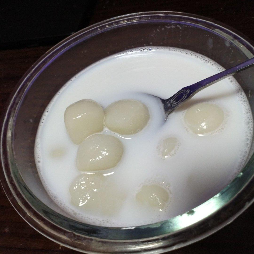 椰汁汤圆