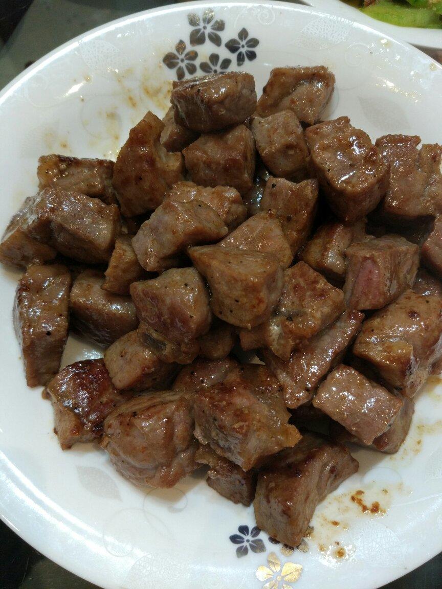 黑椒牛肉粒