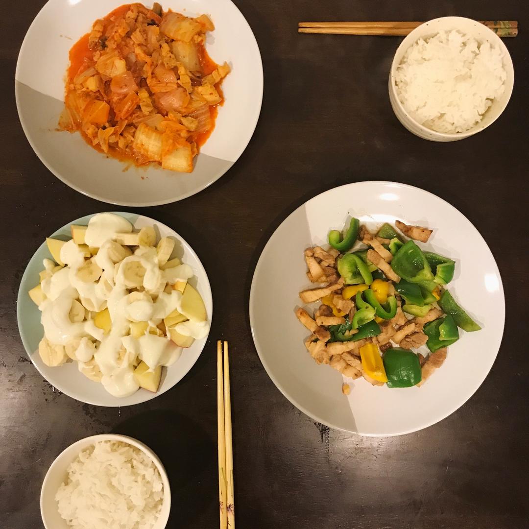 辣白菜炒五花肉