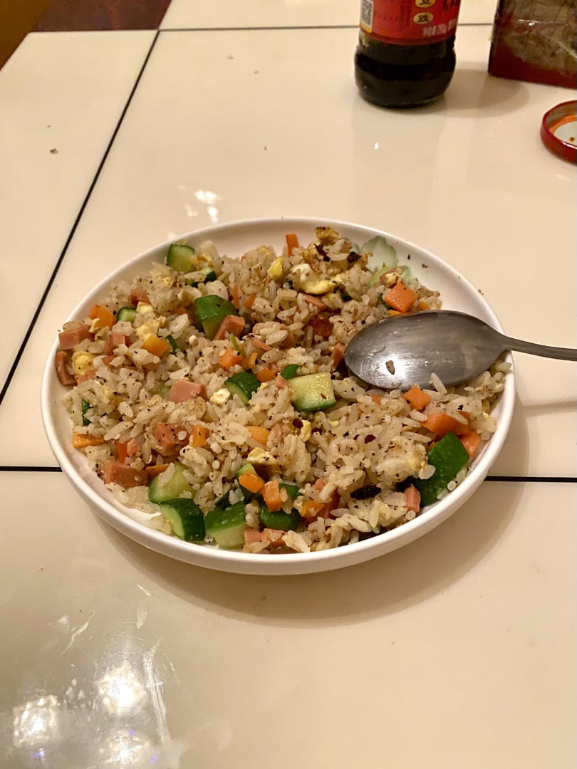 扬州炒饭（剩饭变美食，从此不剩饭）