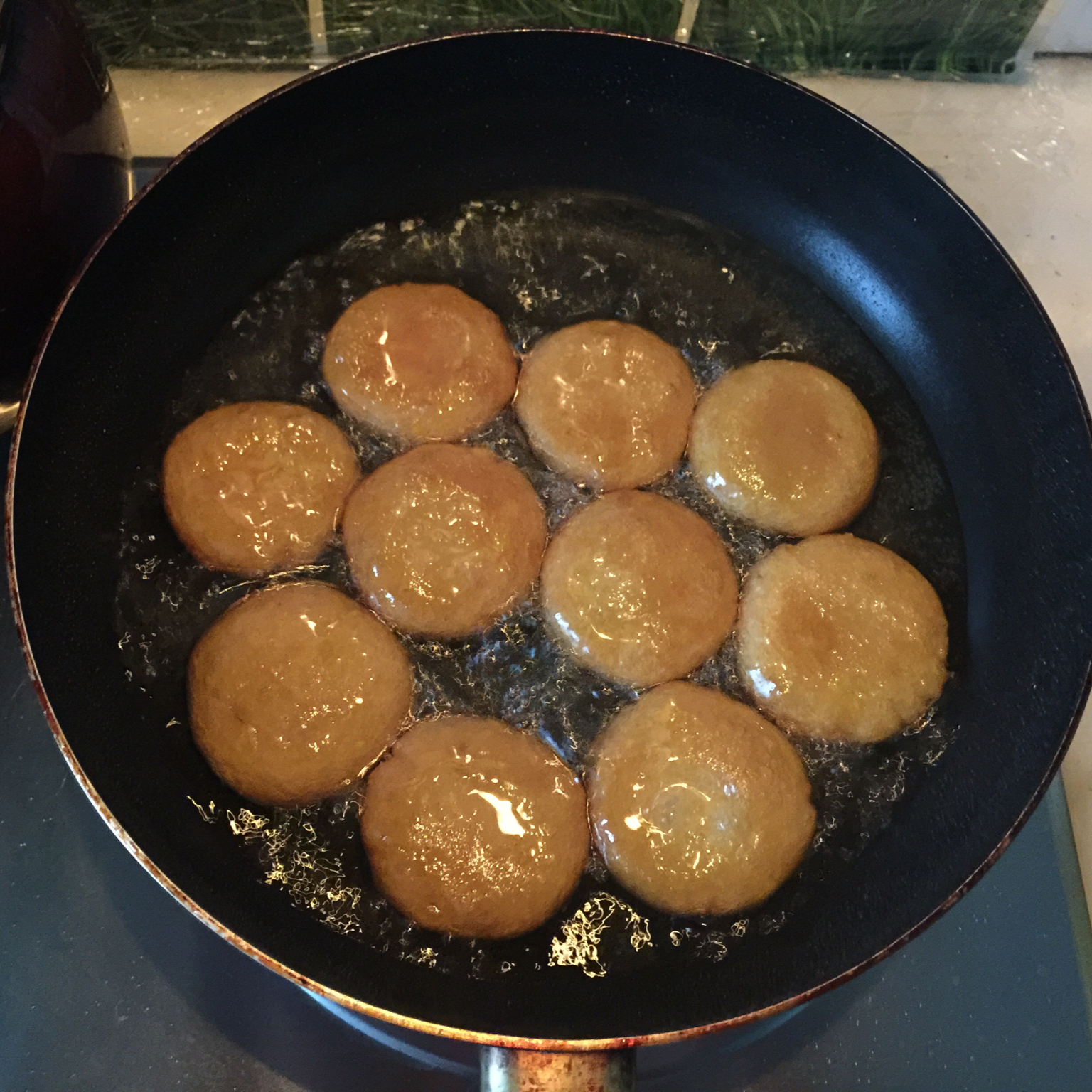 眯眼哈哈笑做的红薯糯米糖油粑粑