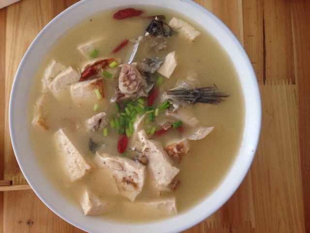 鱼头豆腐汤