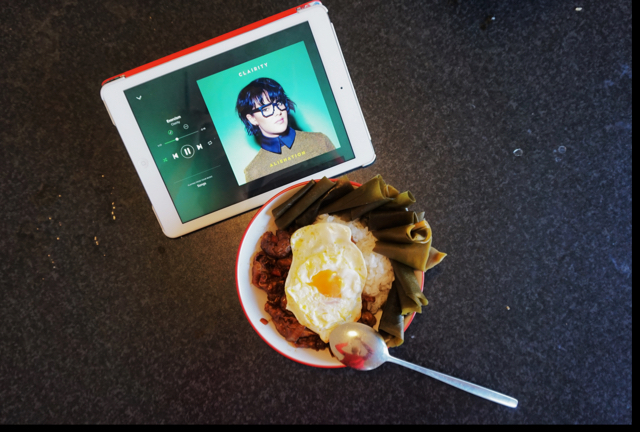 【温泉蛋肥牛盖饭】