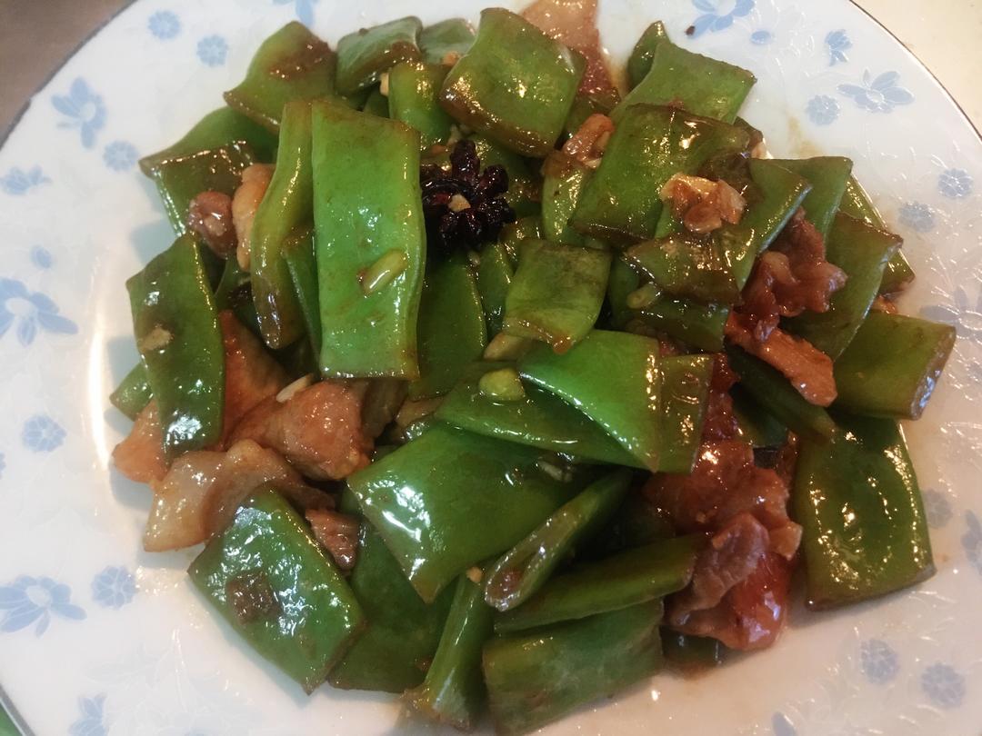 肉片炒扁豆的做法