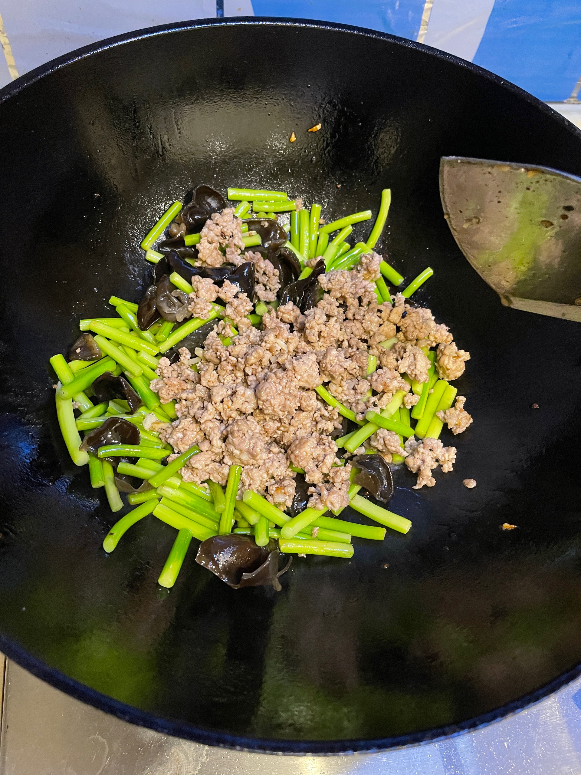 超下饭的蒜苔肉沫的做法 步骤8