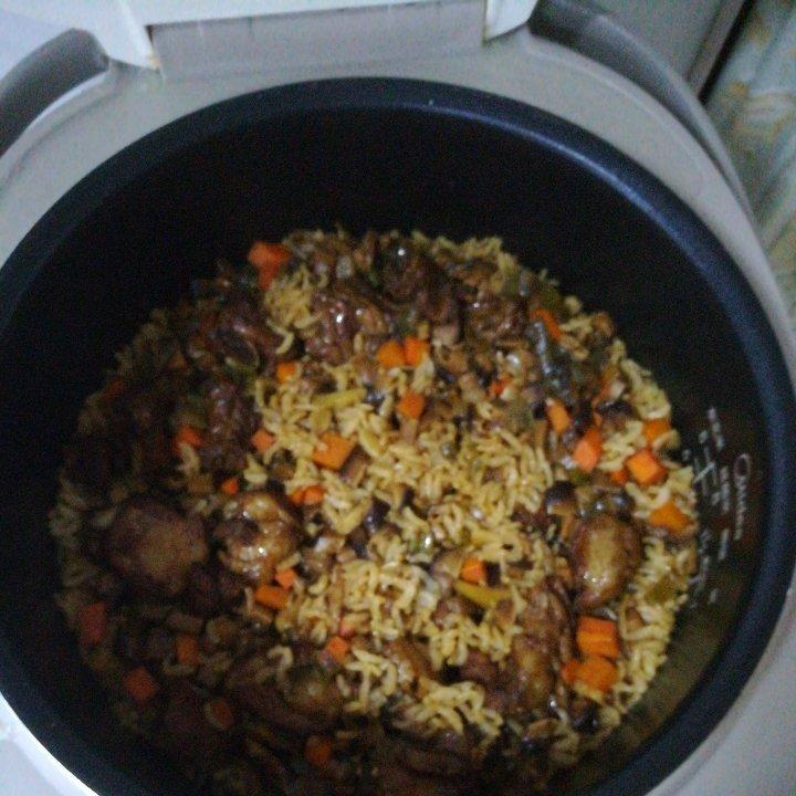 喷香排骨焖饭（爆好吃）