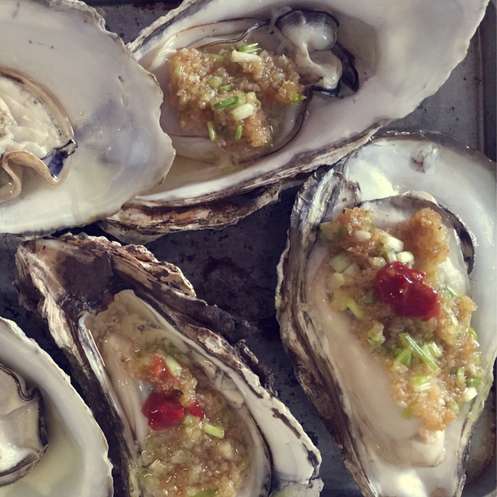 【曼食慢语】蒜蓉烤生蚝