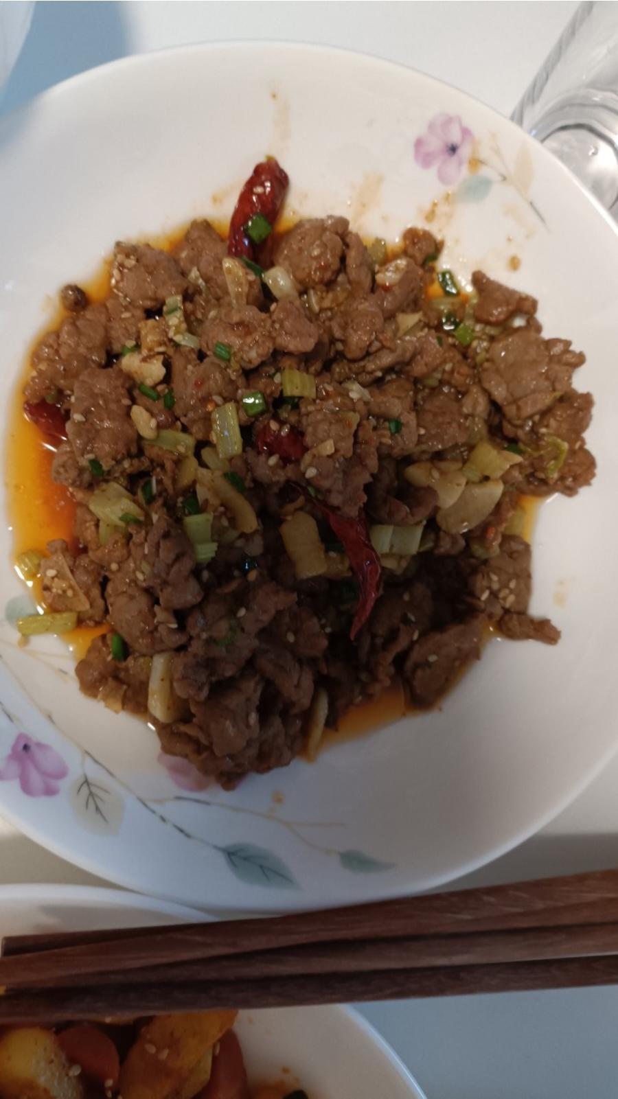 又香又嫩的小炒牛肉（巨好吃，手残党也能做）