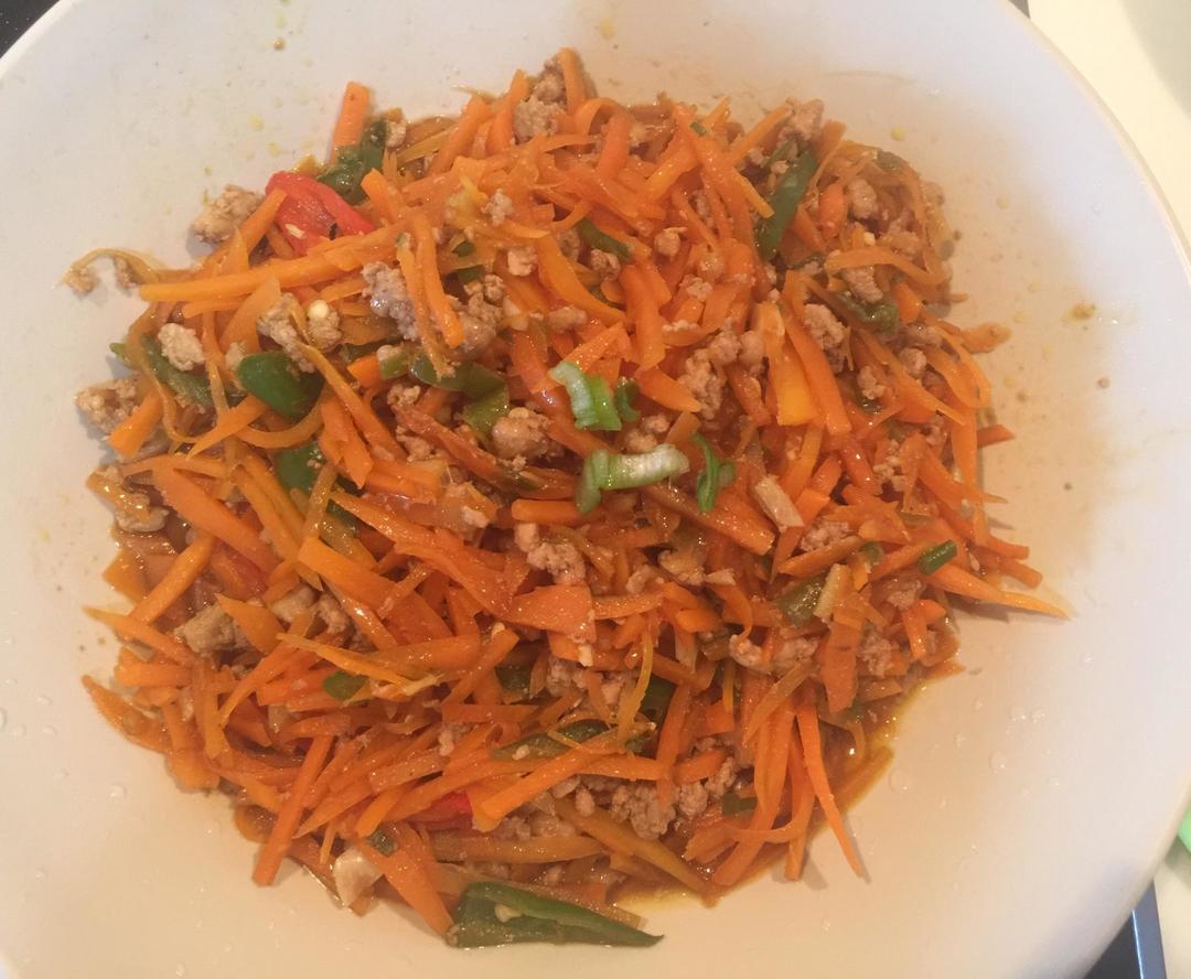胡萝卜丝炒肉末的做法