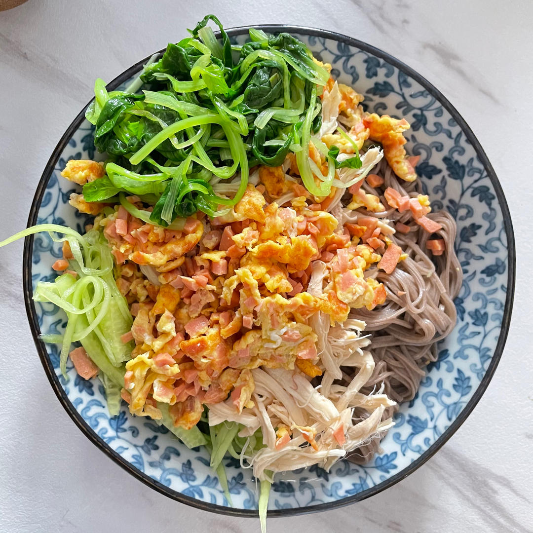 凉拌鸡胸肉丝