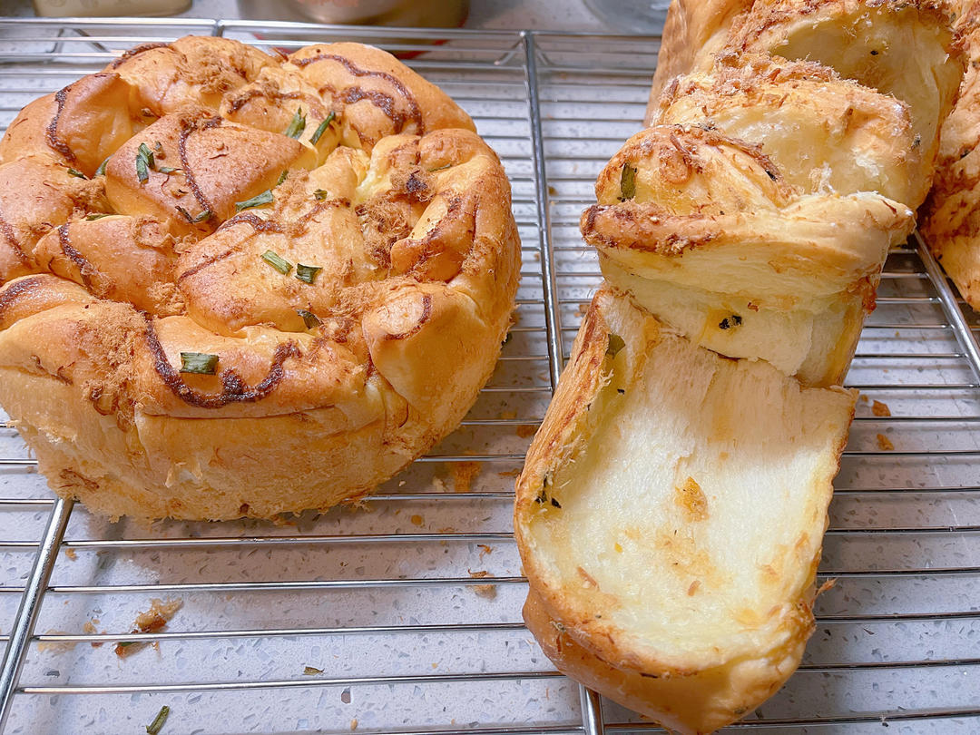 手撕千层肉松面包