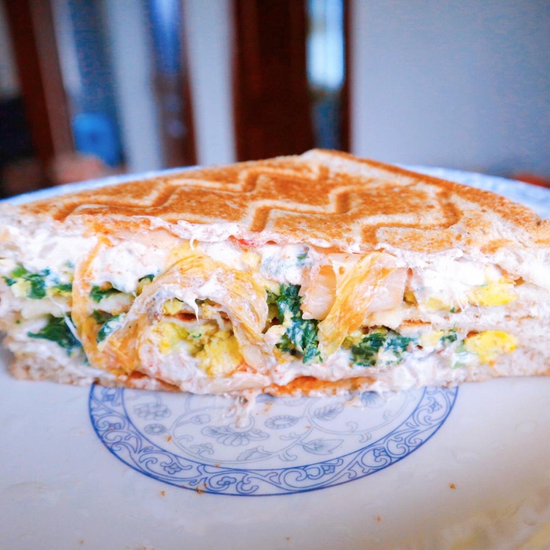 营养早餐——金枪鱼鸡蛋沙拉三明治