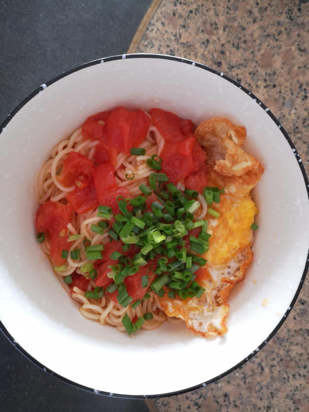 番茄煎蛋面 不输华兴