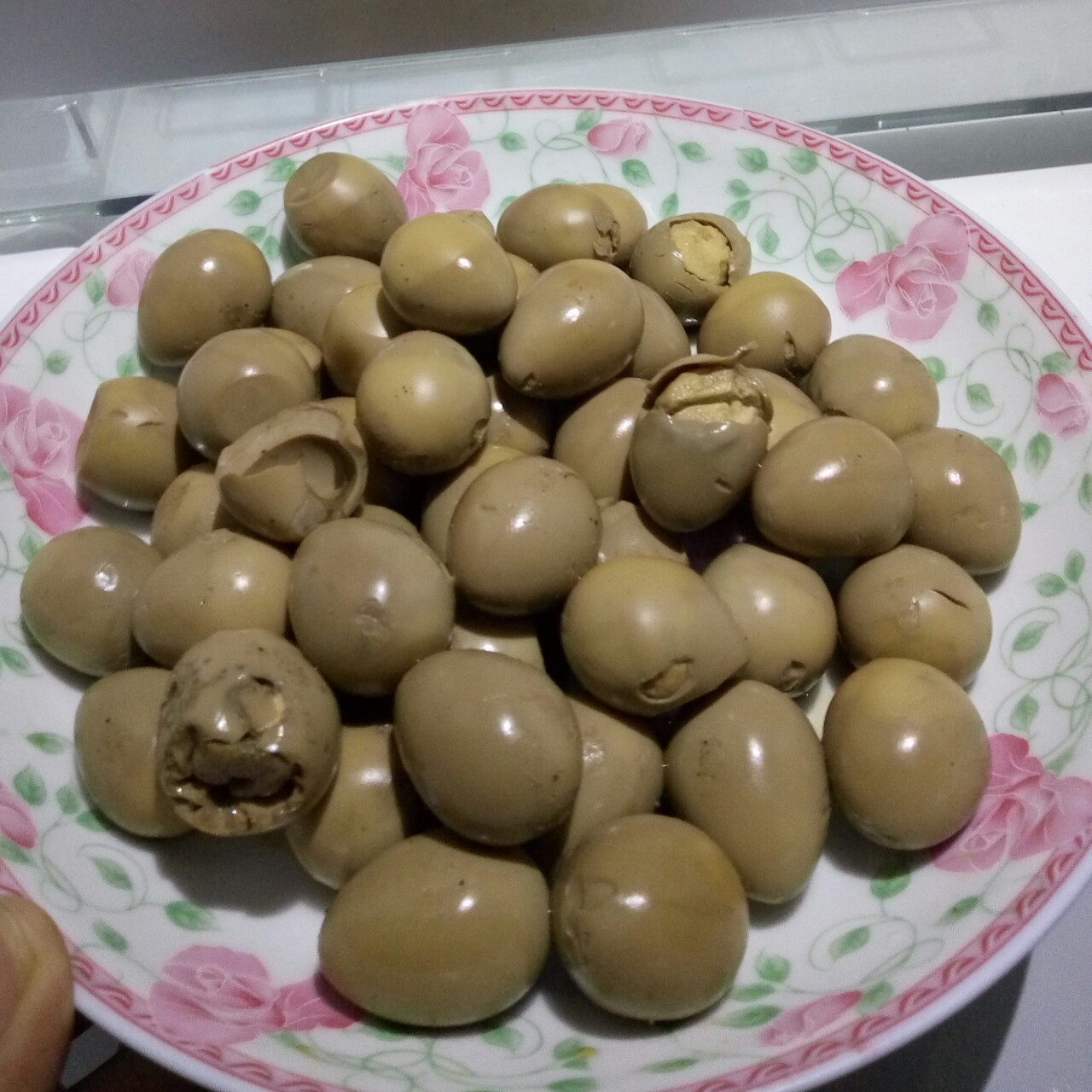 乡巴佬卤鹌鹑蛋
