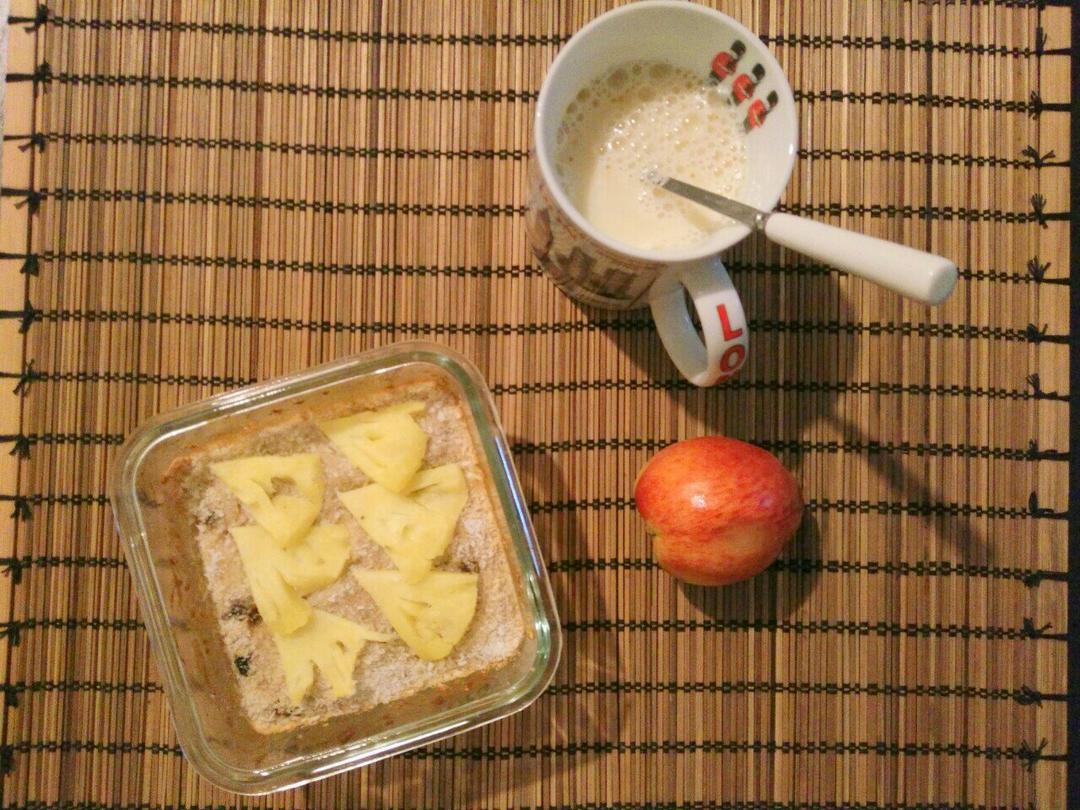 减脂餐：香蕉燕麦烤蛋奶