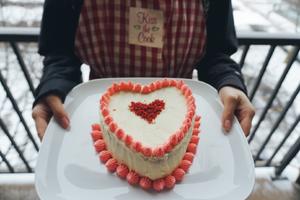 2017情人节记录：爱心红丝绒蛋糕的做法 步骤10